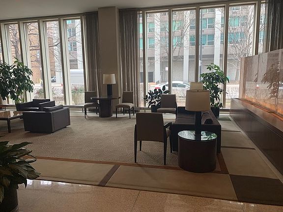3rd image of 3550 N Lake Shore Dr APT 317