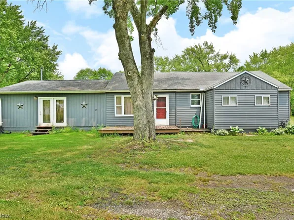 760 Briggs Rd, Leavittsburg, OH 44430