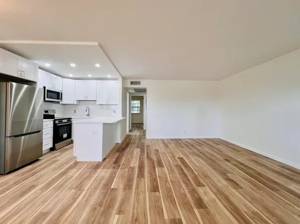 5 Hastings A, West Palm Beach, FL 33417