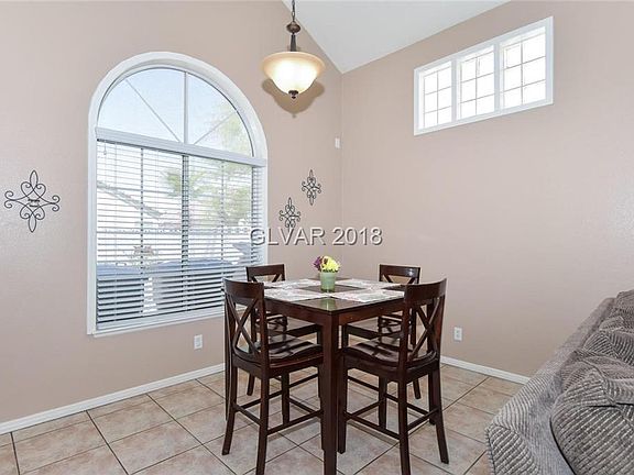 5th image of 297 Kershner Ct
