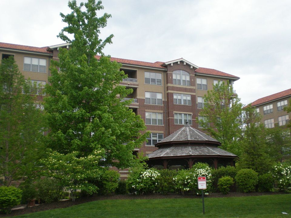 1st image of 9350 Skokie Blvd Unit 602