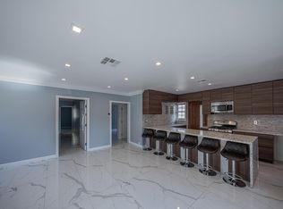 7760 Ferncola Ave, Sun Valley, CA 91352
