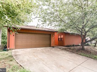 2700 Woodfern Ct, Woodbridge, VA