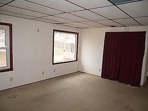 3rd image of 1107 E Cox Ave