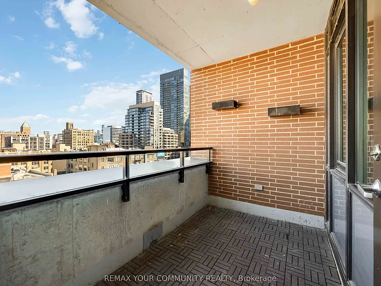 400 Wellington St W #1003 — Photo 27