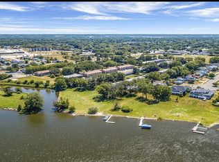 241 Northway Park Rd APT 7, Machesney Park, IL 61115