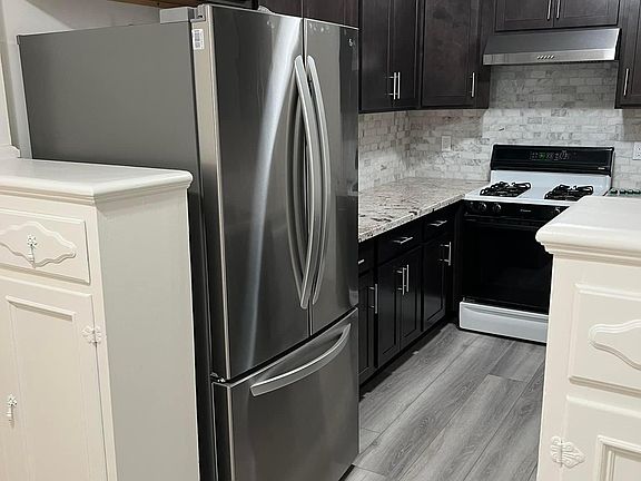 5th image of 1406 21st Ave