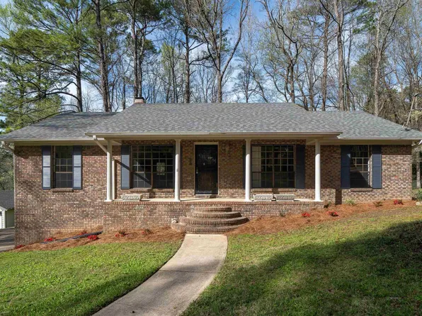 221 Woodhaven Blvd, Pinson, AL 35126