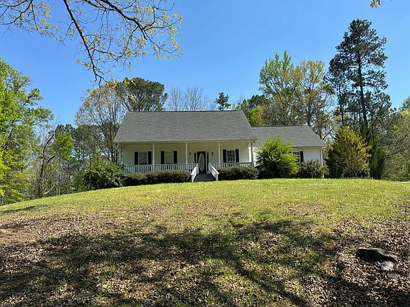 3rd image of 3982 Campground Rd