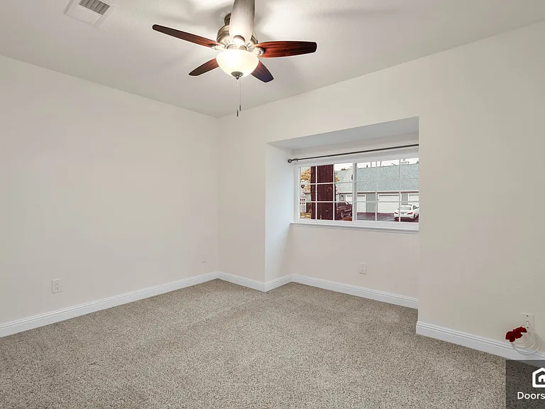 1714 Somerset Pl — Photo 19