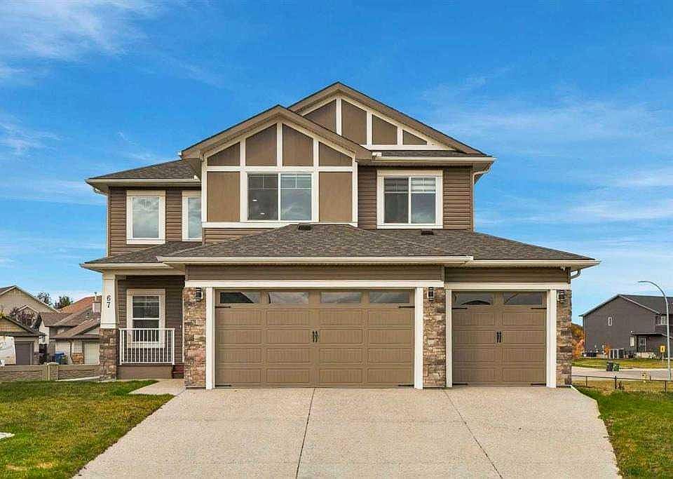 1st image of 67 SE Lakes Estates Cir