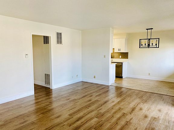 4th image of 1418 Stanford St APT 6