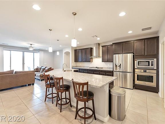 3rd image of 5144 Royal Indigo St
