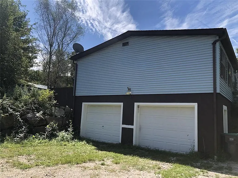 106 Butternut St — Photo 2