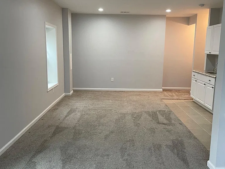 7808 Oak St — Photo 16