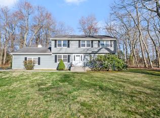 240 Lantern Rd, Stratford, CT 06614