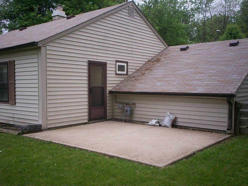 2nd image of 3145 Cossell Dr