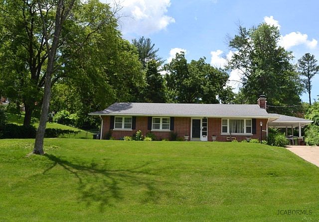 1st image of 1917 S Circle Dr