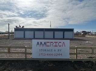 1265 Diamond Rd, Crystal Beach, TX 77650