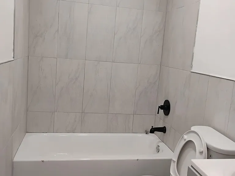 62 Van Winkle Ave #16 — Photo 6