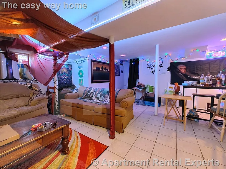 9 Medford St #2R — Photo 5