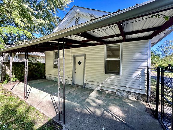 4th image of 528 Dayton Ave