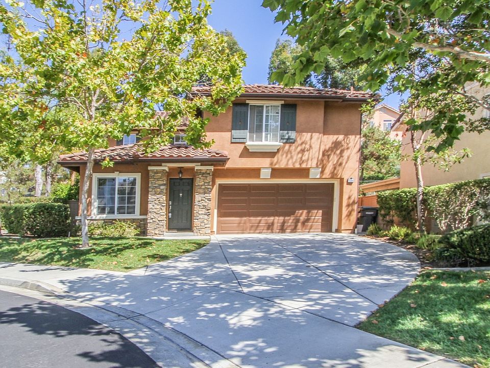 1st image of 1584 Laurel Cir