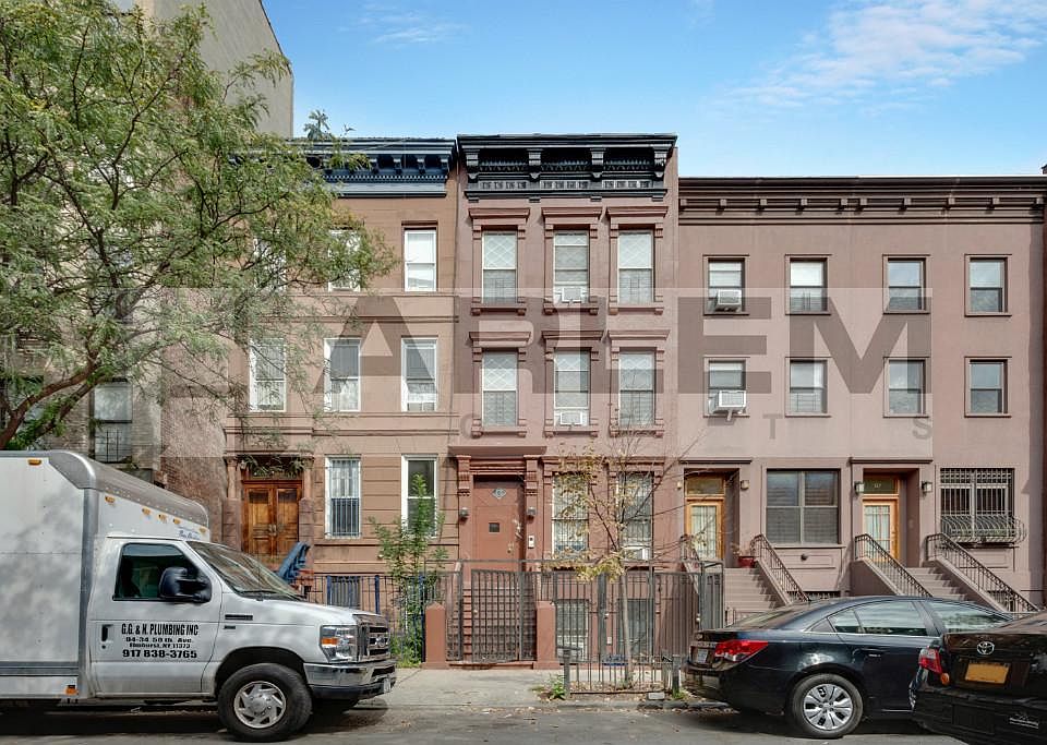 1st image of 131 W 132nd St
