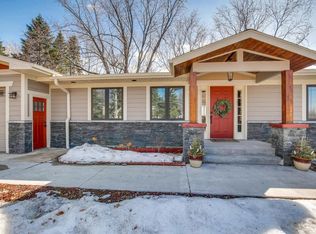 5595 Eastview Ave, Mound, MN 55364