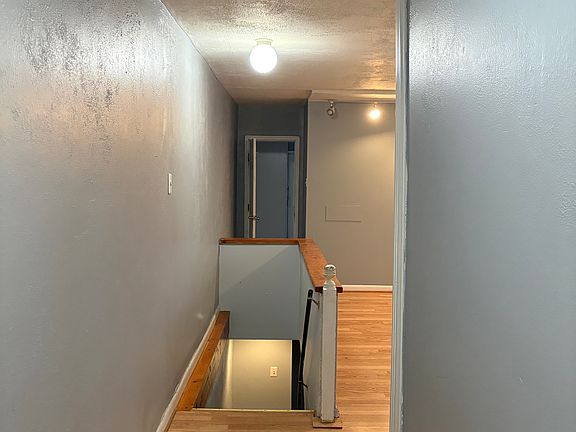2nd image of 1625 Wallace St #1B