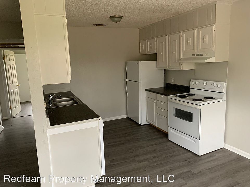 2nd image of 102 Goodson #102C