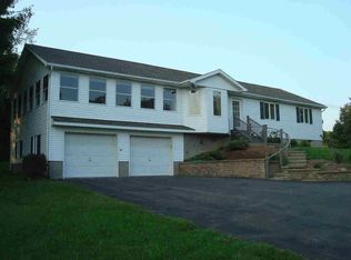 2 Ridge Rd, Clinton Corners, NY 12514