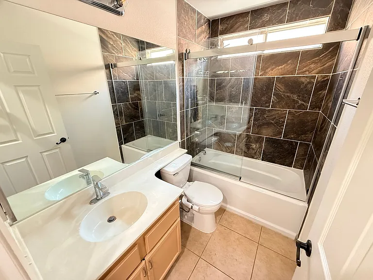 2372 Beaver Bay Ct — Photo 10