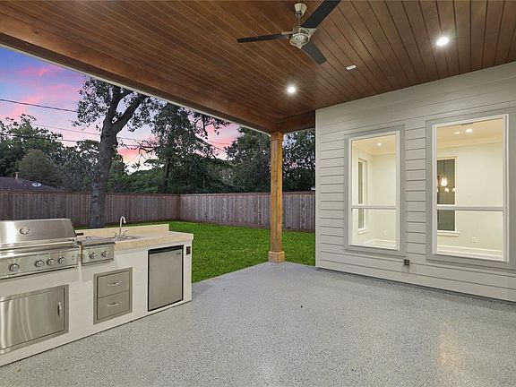 4th image of 9634 Pine Lake Dr
