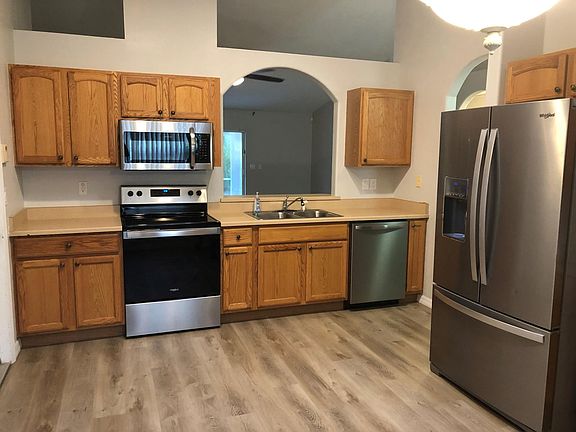 4th image of 54 Caladium Dr