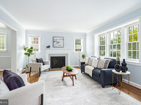 5th image of 3527 Woodbine St
