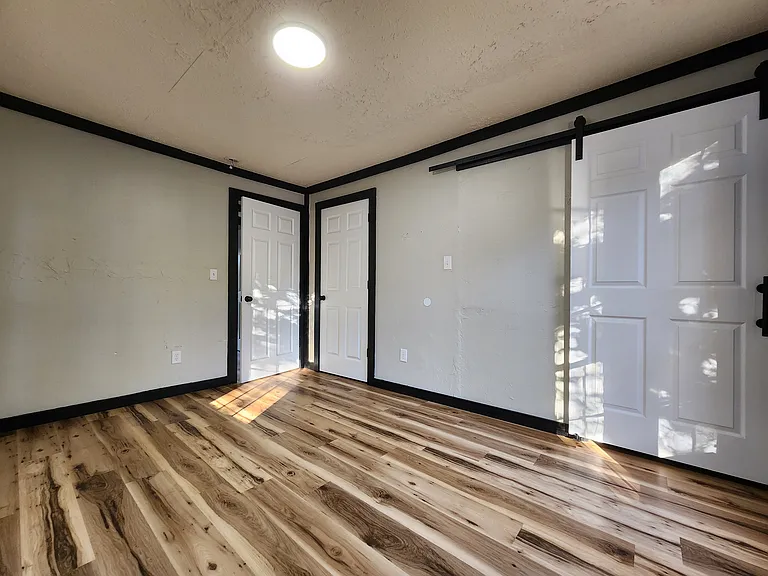 23 W Anderson St — Photo 4