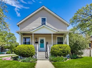 801 Singer Ave, Lemont, IL 60439