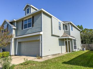 17170 Oakwood Chase Dr, Spring, TX 77379