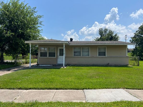 5747 Pauline Dr