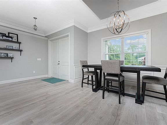 5th image of 2111 Brancusi Ave