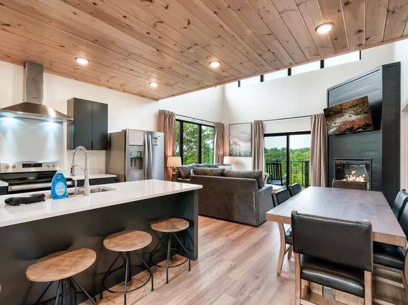 418 Compass Point Way, Sevierville, TN 37876