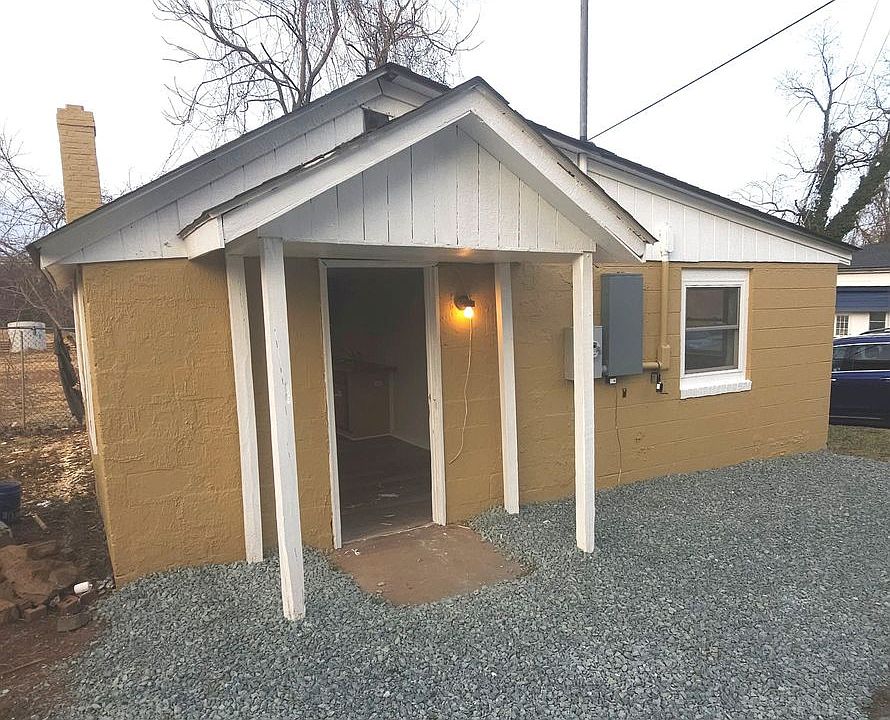 1st image of 1009 Carlton Ave #D