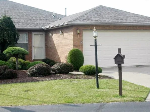 11 Ridgewood Dr, Willard, OH 44890