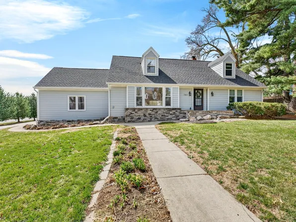 7801 Hickory Cir, Omaha, NE 68124