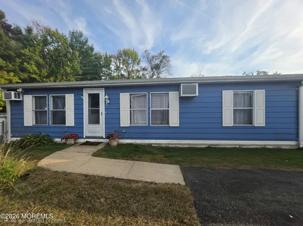 6 Fawn Run, Manalapan, NJ 07726
