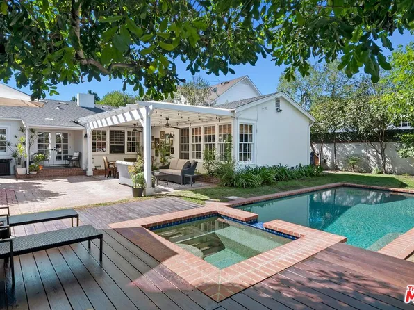 12449 Sarah St, Studio City, CA 91604