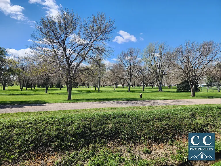 200 Country Club Ln #2 — Photo 8