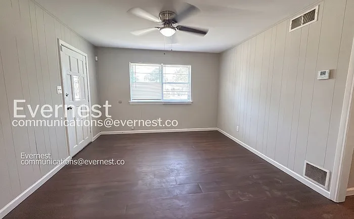 200 Woodward Dr — Photo 13