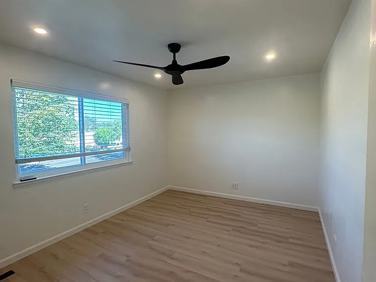 3673 Park Dr #2 — Photo 16